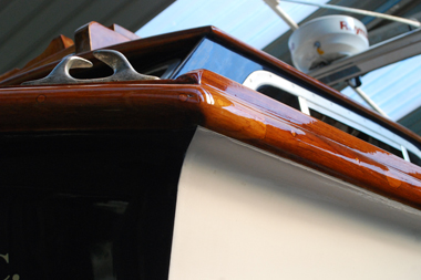 boat and yacht varnish services